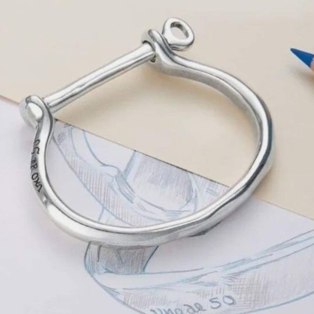 Uno de 50 Bracelet  • SHACKLED • Silver • Size M